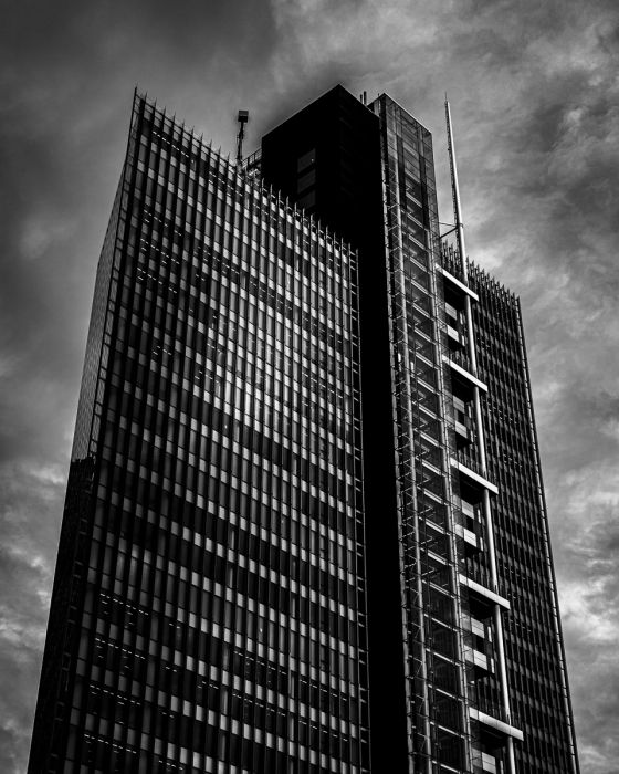 Evil Communication Tower - Série Darkchitecture - Photo : © Sebastien Desnoulez Photographe auteur
